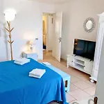 Casa De Mare Bed & Breakfast