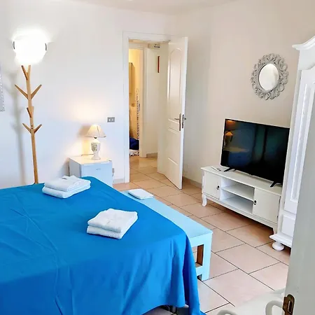Casa De Mare Bed & Breakfast